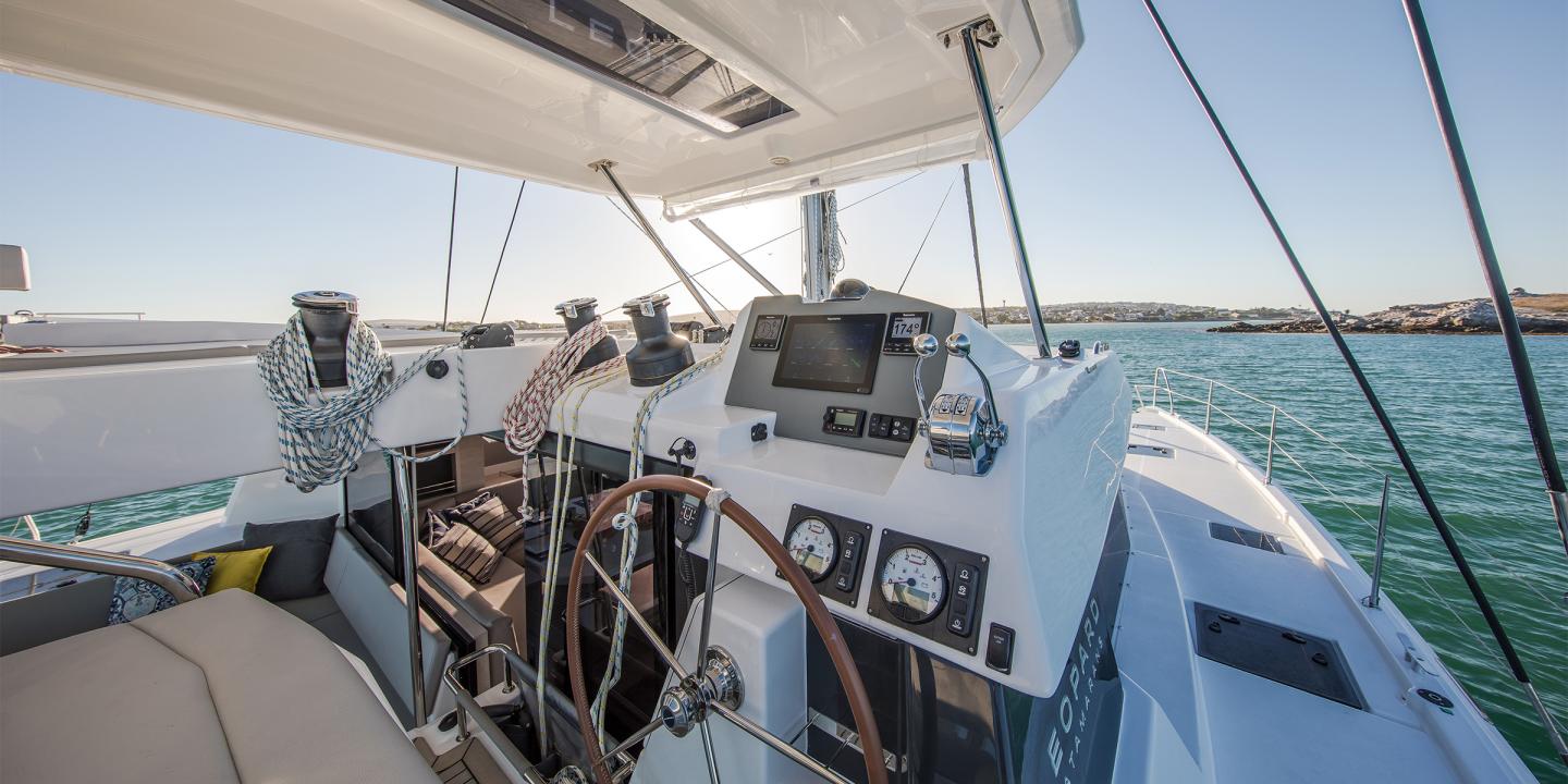 Moorings 5000 Crewed