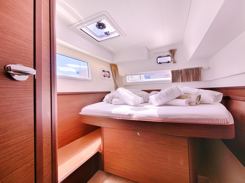 SEA VOYAGER 