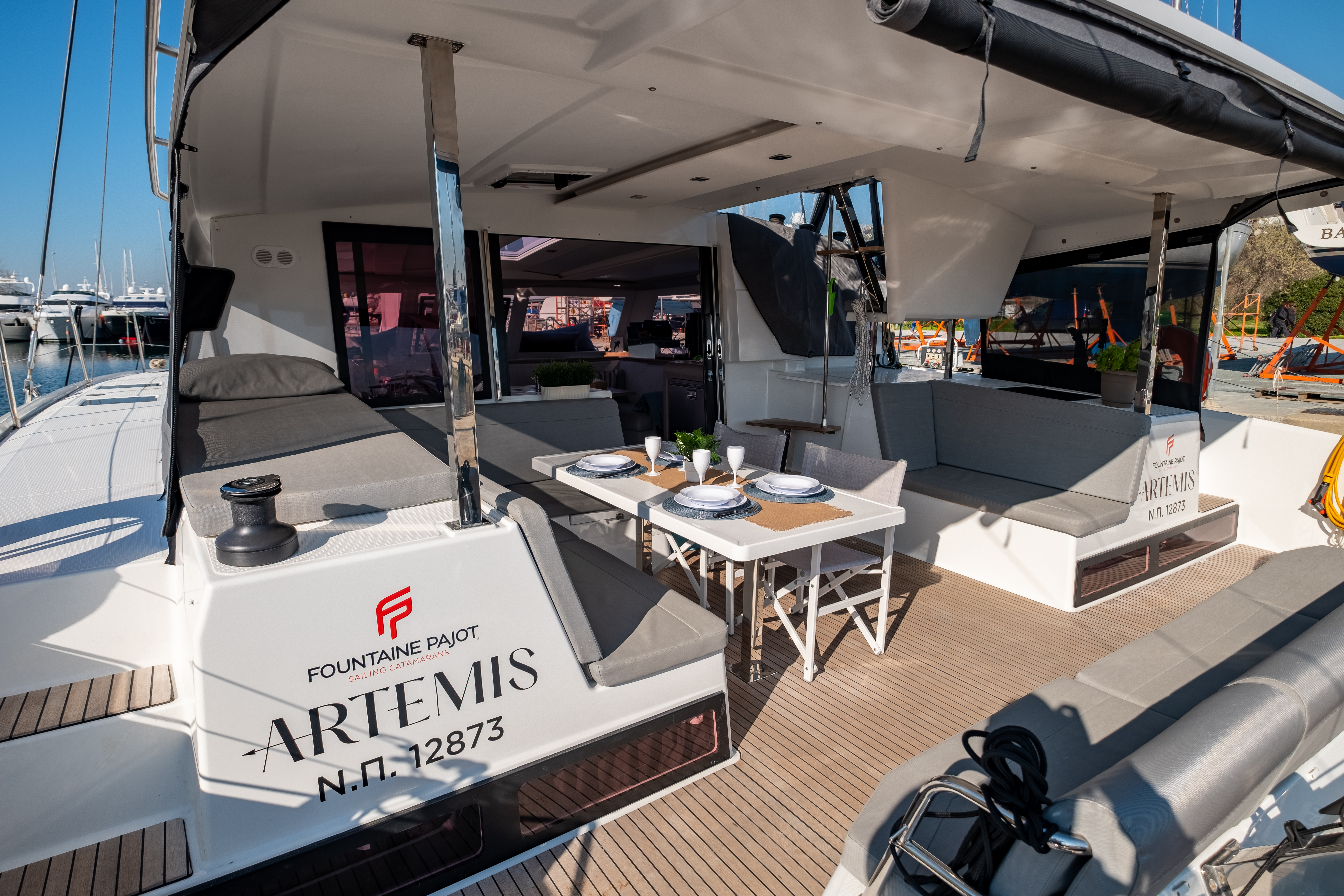 Artemis 